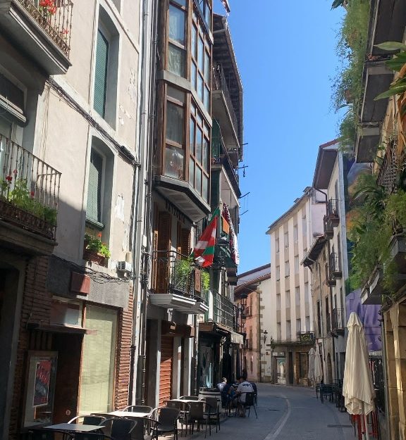 DUPLEX CENTRICO EN ORDIZIA CON TERRAZA