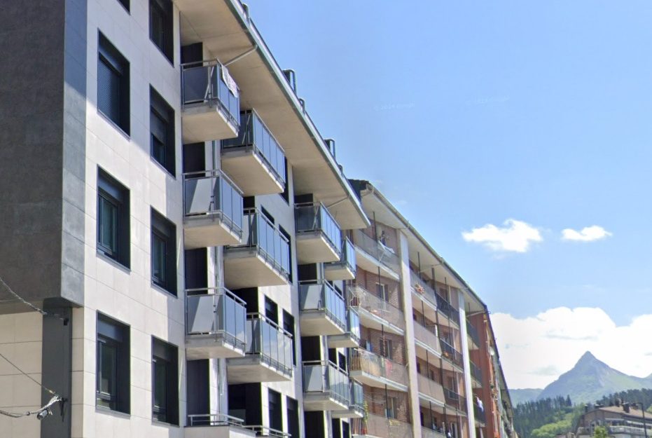 DOS ULTIMAS VIVIENDAS NUEVA CONSTRUCCION EN URDANETA KALEA (DUPLEX EN ATICO Y 2º PISO)