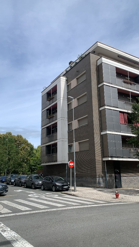 VIVIENDA EN ORDIZIA (C/ SANTA AMALIA)