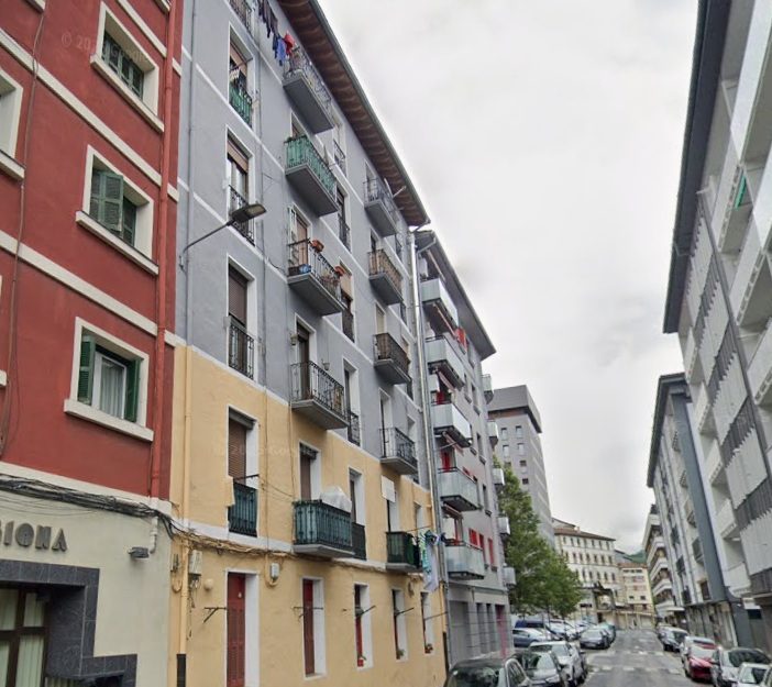 VIVIENDA EN ORDIZIA (CALLE MARIBARATZA)