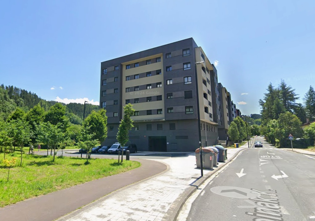 PLAZA DE GARAJE EN CALLE FILIPINAS