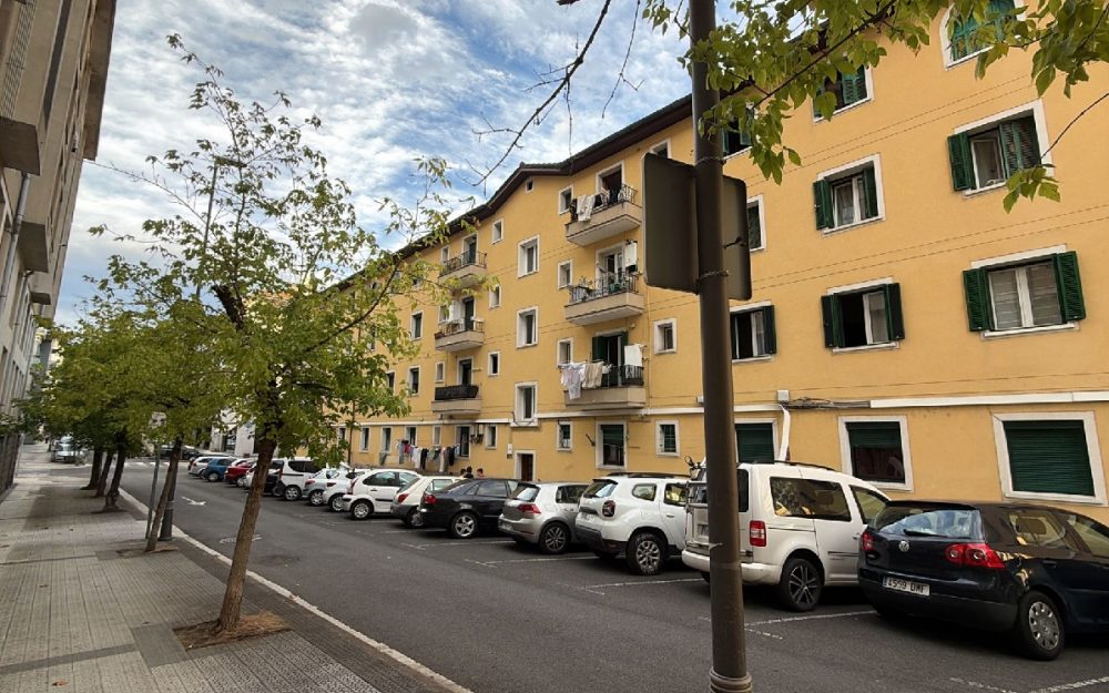 VIVIENDA CENTRICA EN AITA URDANETA